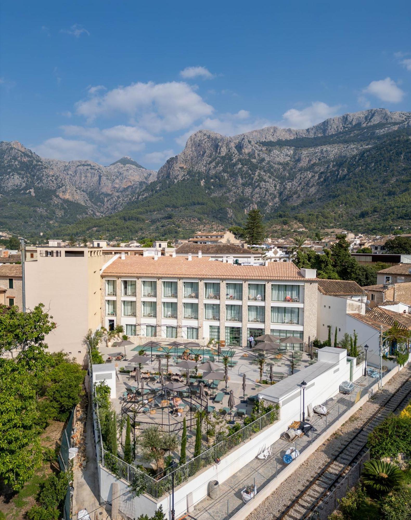 Alcazar Hotel 索列尔 外观 照片